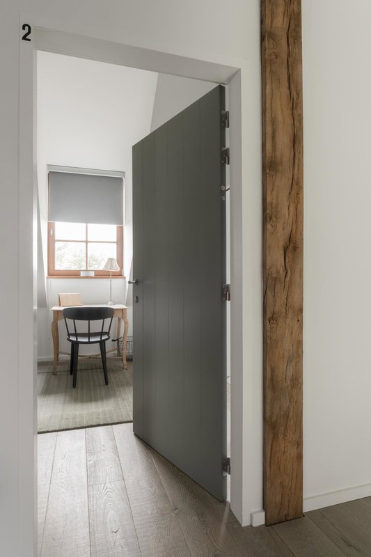 primary product image